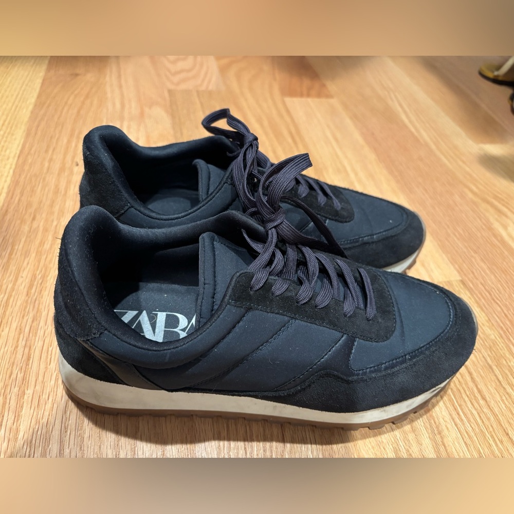Zara Black Sneakers
